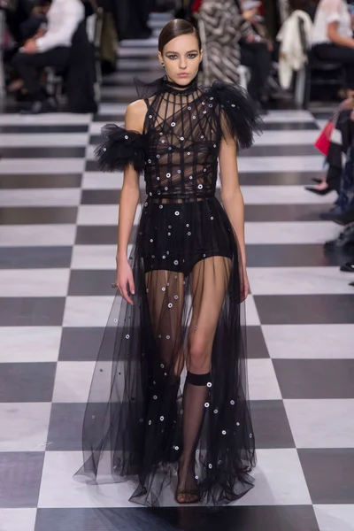 Look 34
